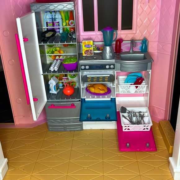 BARBIE DREAMHOUSE - Picture 8 of 10